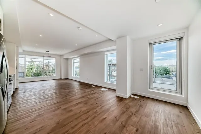 110 18A St #260, Calgary 3