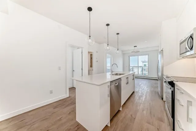 63 Corner Glen Cres #1519, Calgary 3