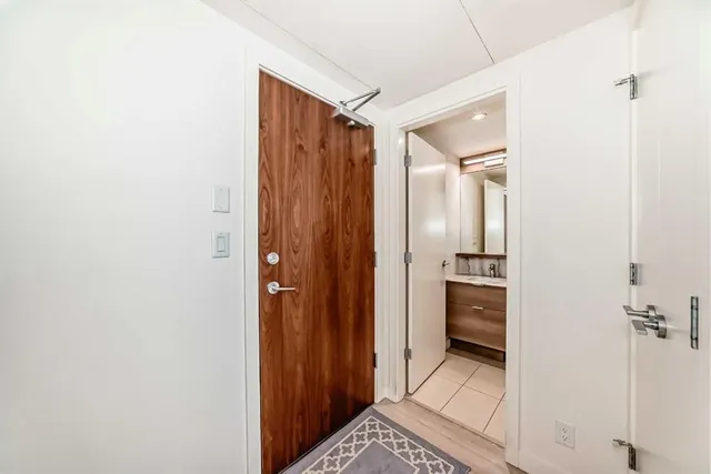 118 Waterfront Crt #106, Calgary 5