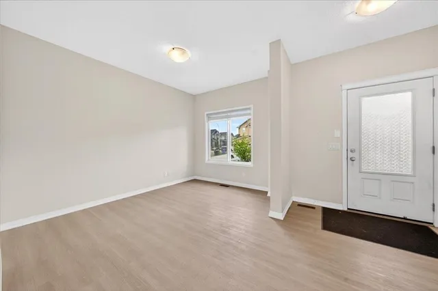 15 Savanna Parade, Calgary 5
