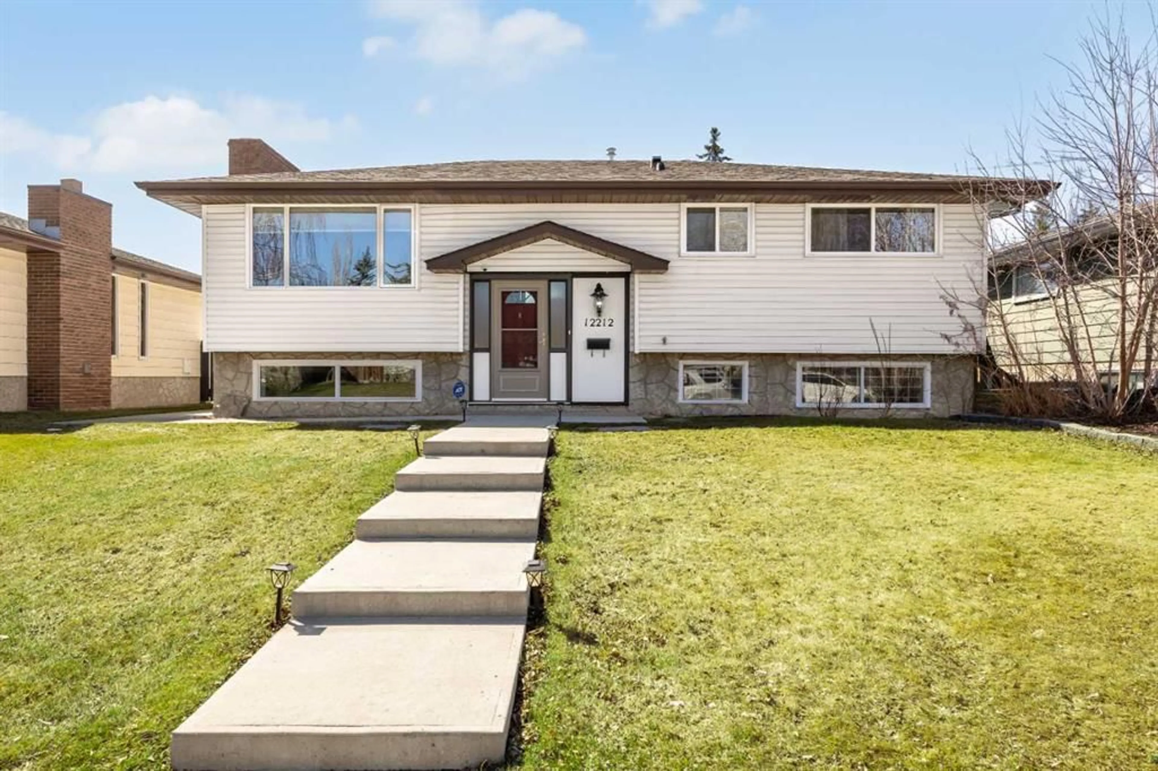 pillar/IMG-A2322188_1.jpg