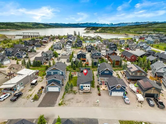 307 Cottageclub Green, Rural Rocky View County 2