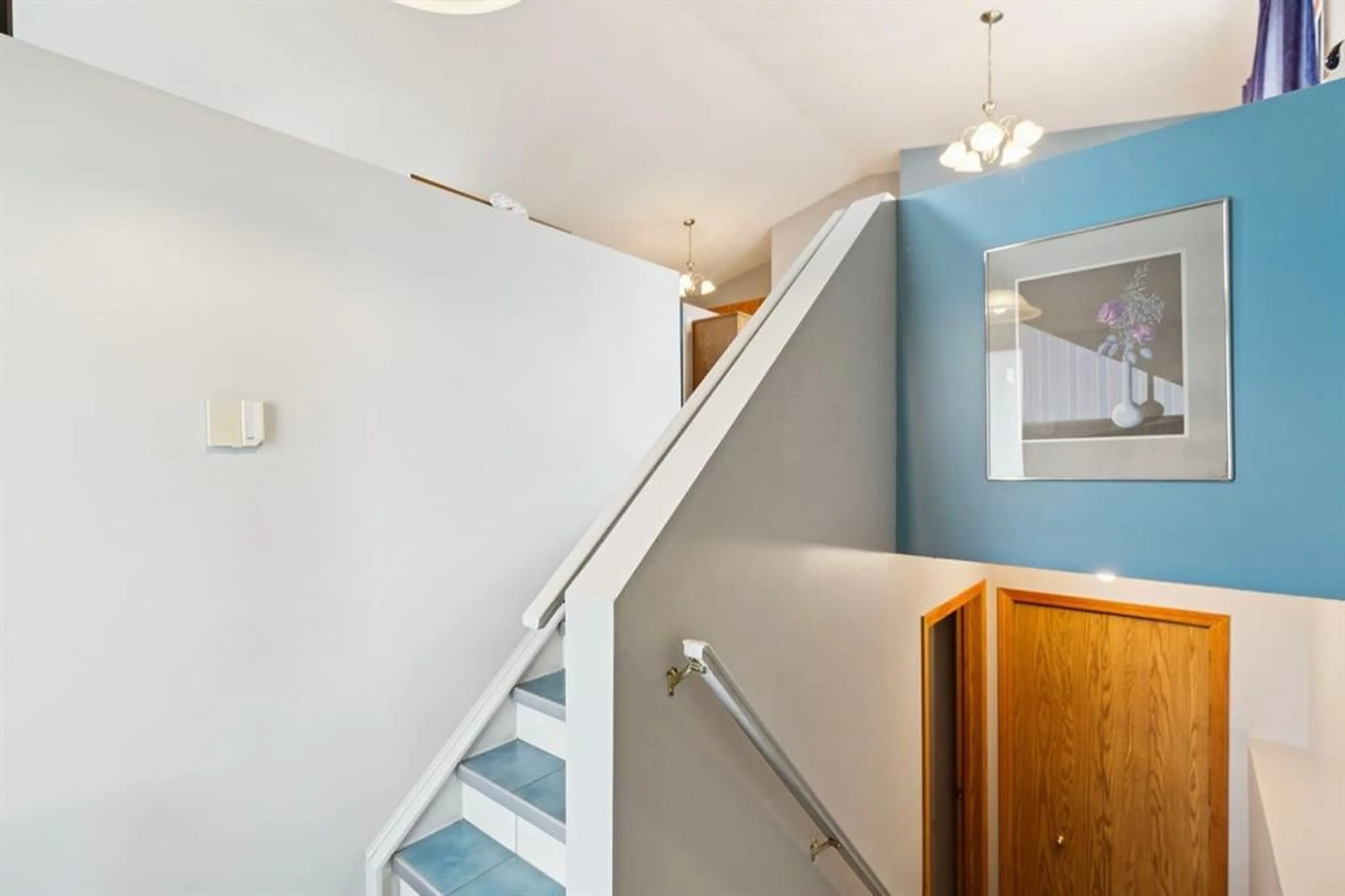 pillar/IMG-A2322240_2.jpg