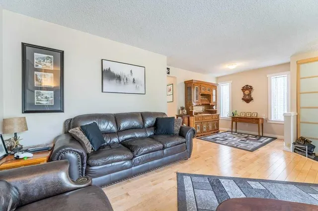 250 Mt Lorette Close, Calgary 4