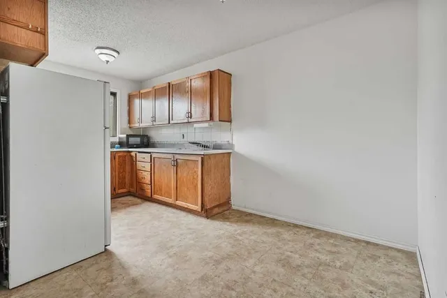 28 Cayuga Cres, Lethbridge 5