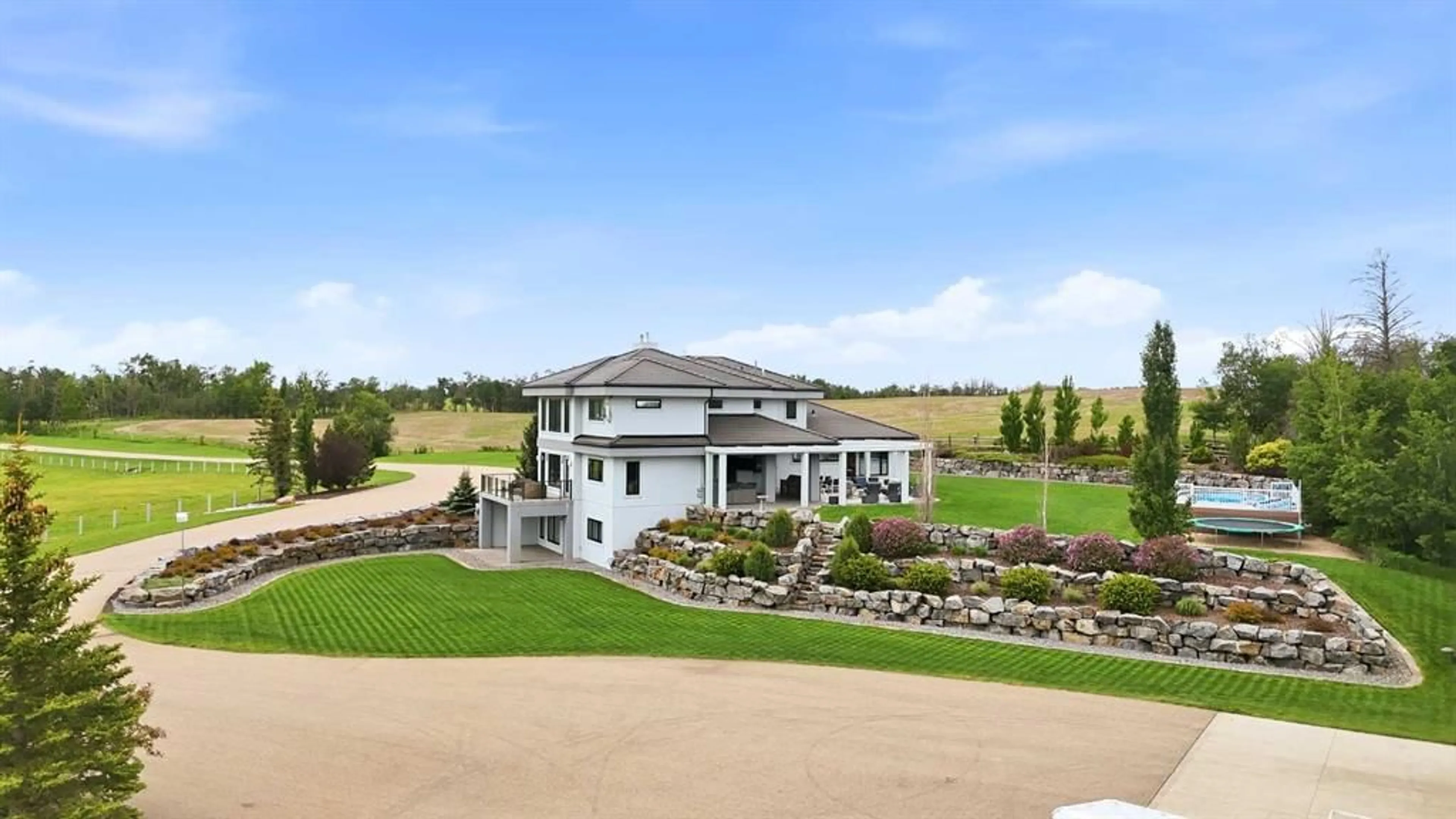 pillar/IMG-A2322540_3.jpg