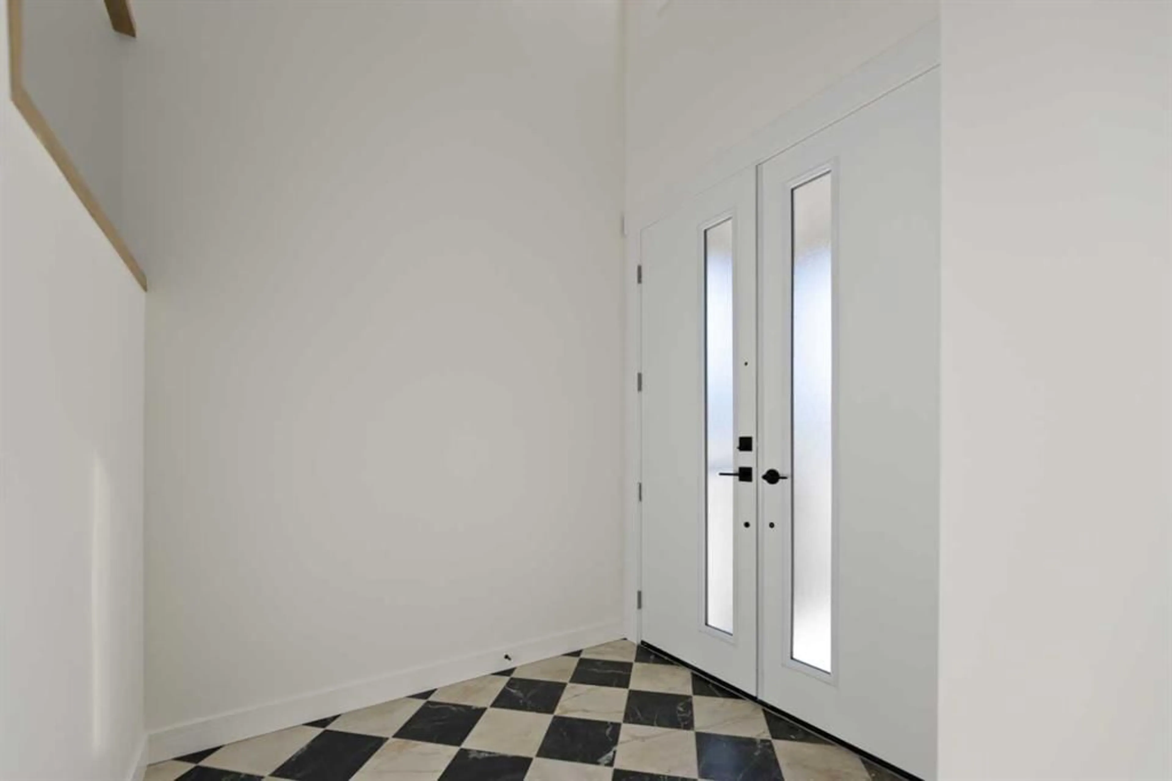 pillar/IMG-A2322983_3.jpg