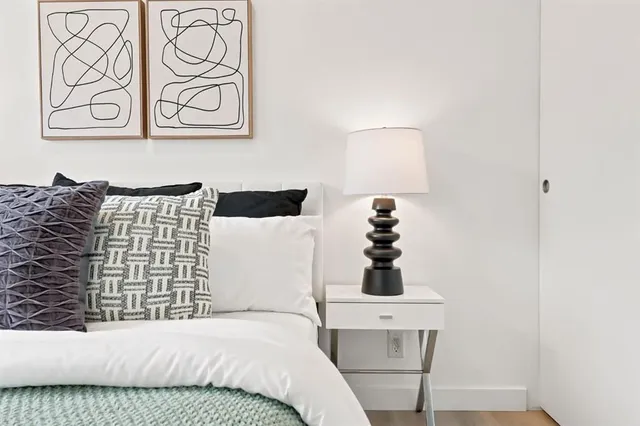 123 4 St #311, Calgary 5