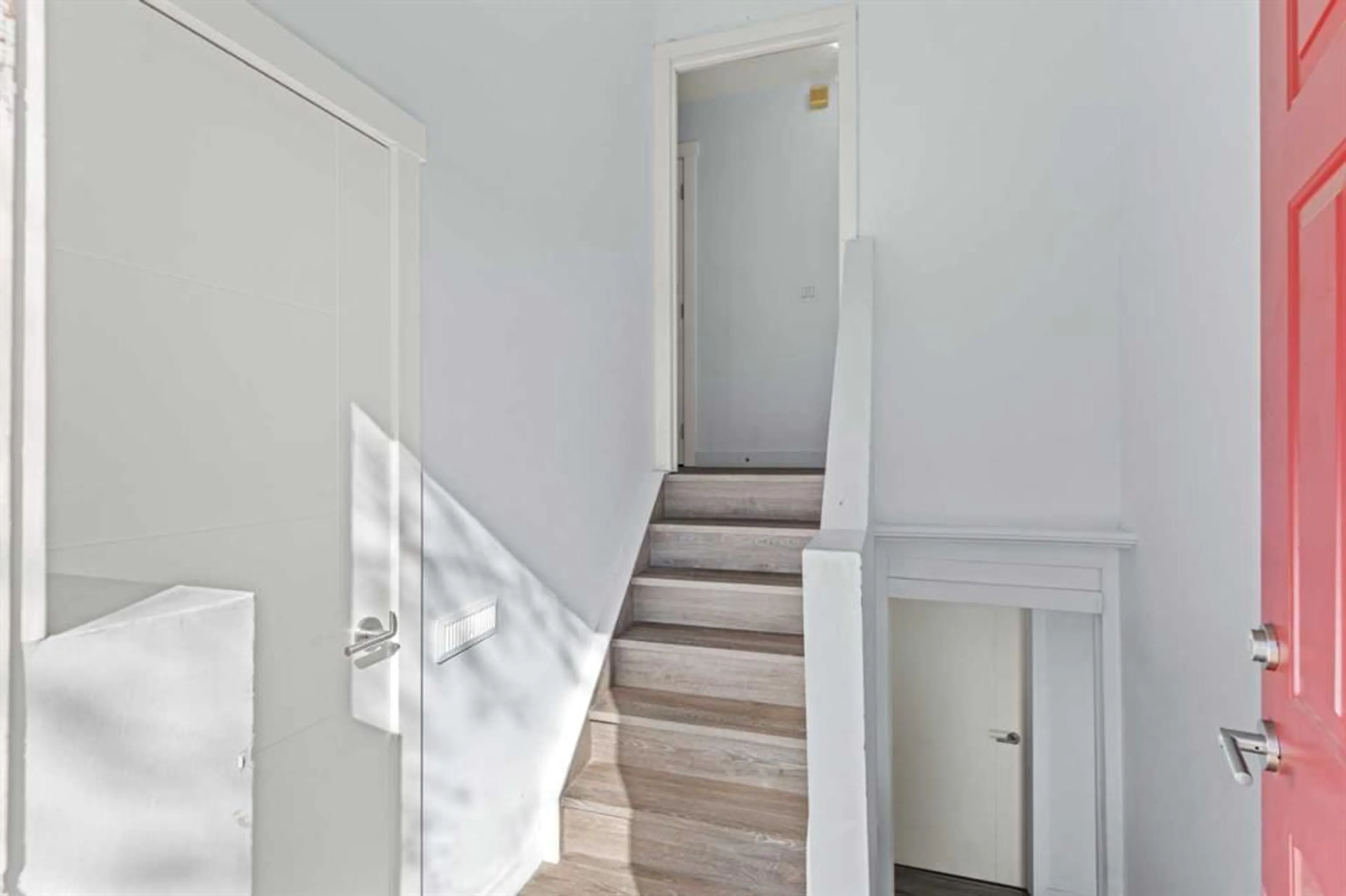 pillar/IMG-A2323376_3.jpg
