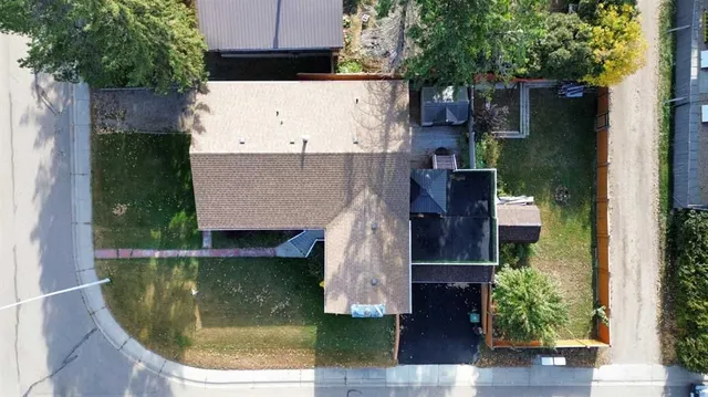 5015 35 St, Innisfail 4