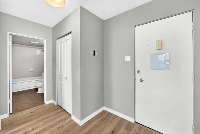316 1 Ave #401, Calgary 4