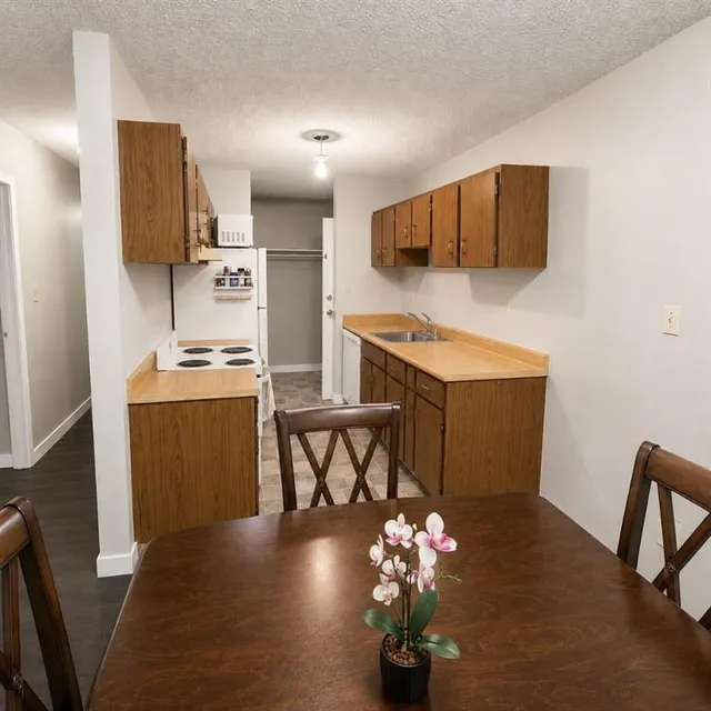 5611 10 Avenue #308A, Edson 4