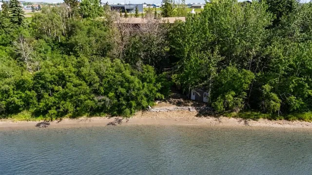 4404 49 St, Hardisty 3
