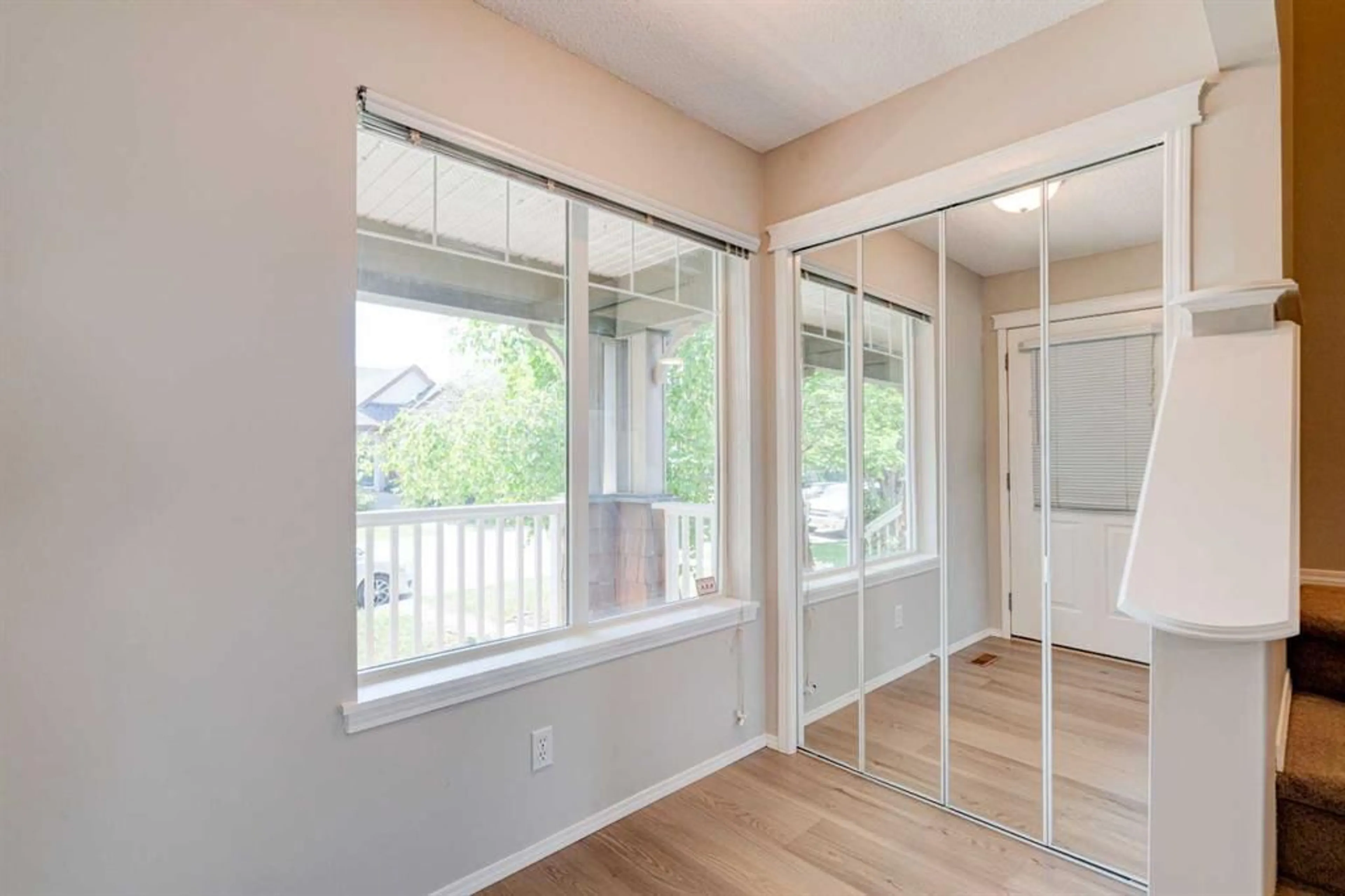pillar/IMG-A2323793_5.jpg
