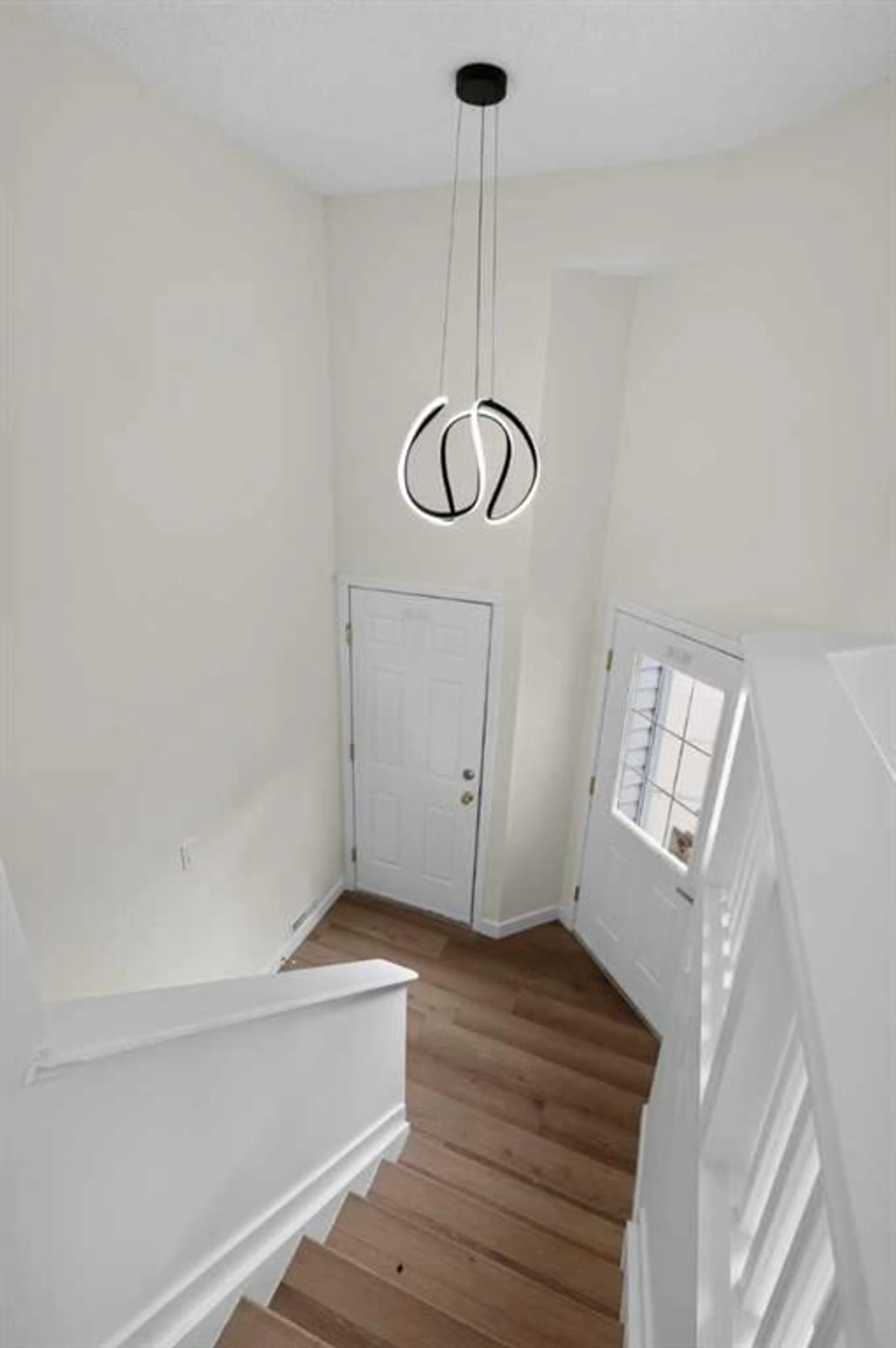 pillar/IMG-A2323870_2.jpg