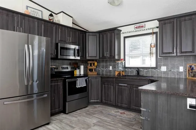 160 Grenada Pl, Fort McMurray 3