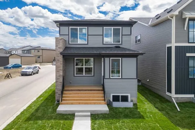 3130 Chinook Winds Dr, Airdrie 2