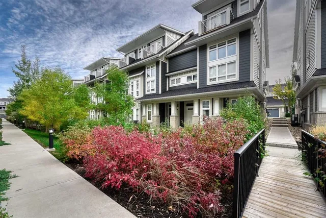 197 Silverado Plains Pk, Calgary 3