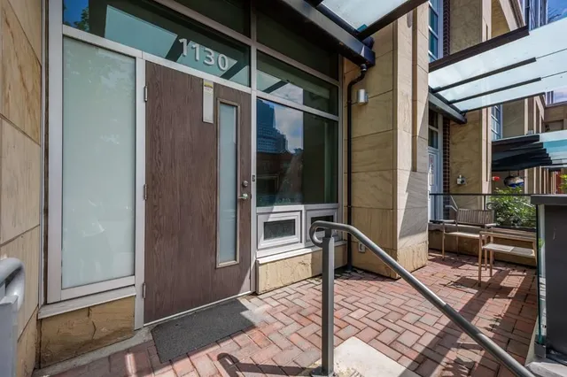 1130 3 St, Calgary 5