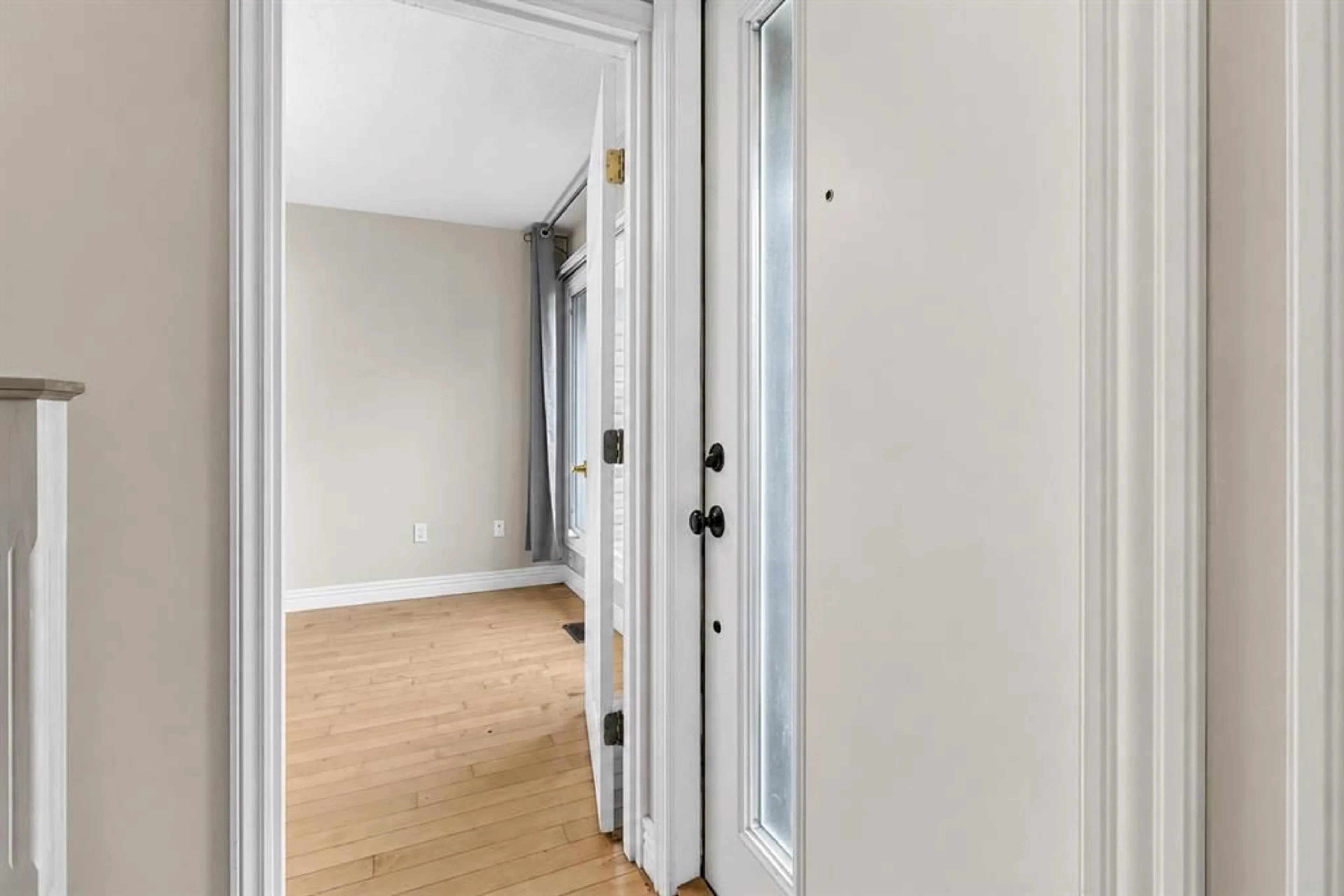 pillar/IMG-A2324953_3.jpg