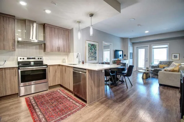 12 Mahogany Path #208, Calgary 2