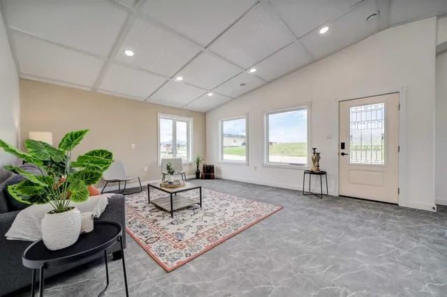 1007 Livingston Way, Pincher Creek 4
