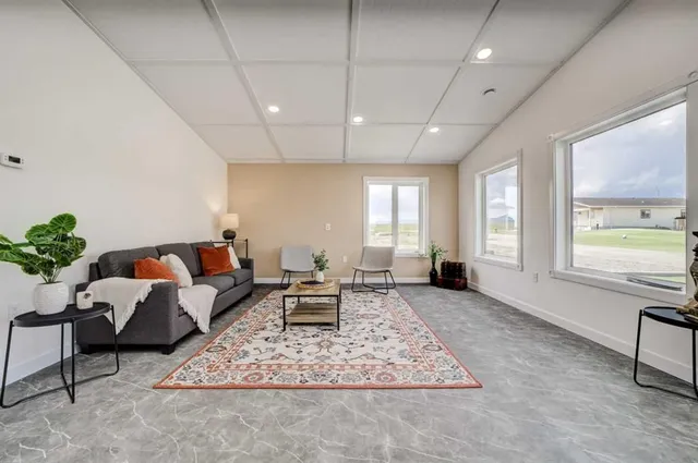 1007 Livingston Way, Pincher Creek 5