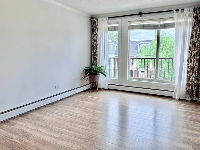 808 Royal Ave #314, Calgary 3