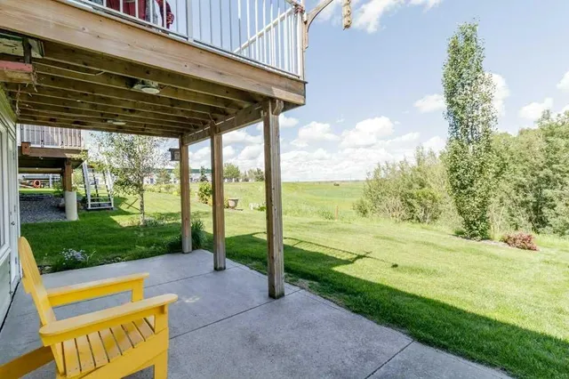 12 Beardsley Cres, Lacombe 4