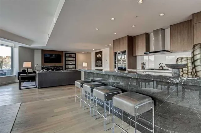 128 Waterfront Crt #501, Calgary 4