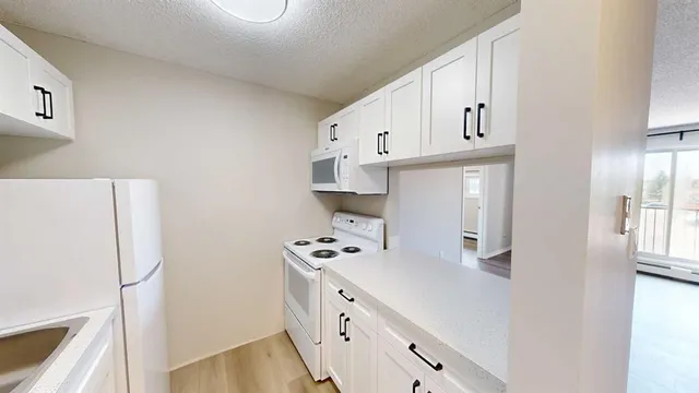 401 Columbia Blvd #311, Lethbridge 3