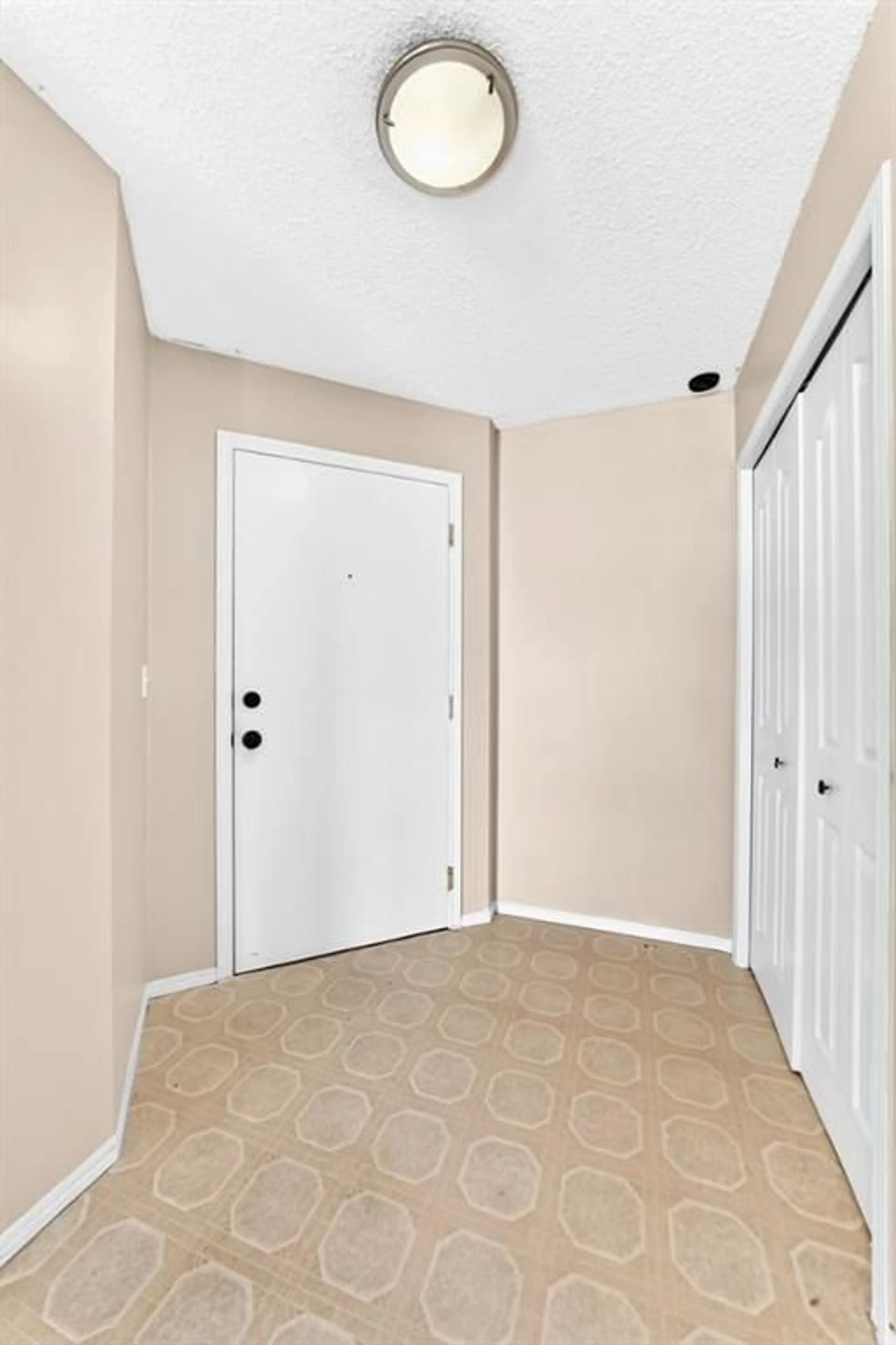 pillar/IMG-A2325909_5.jpg