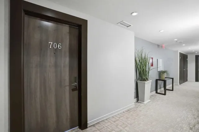 530 12 Ave #706, Calgary 5