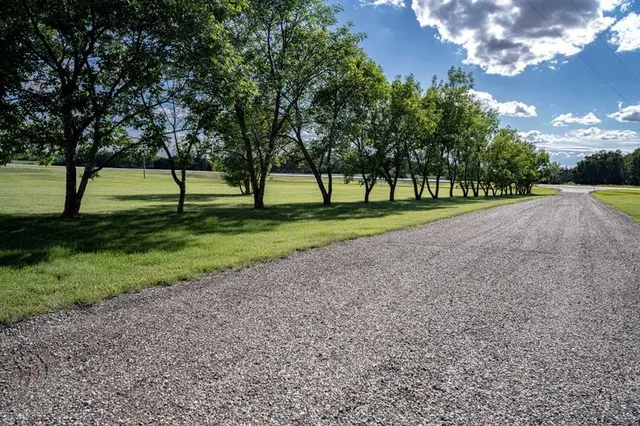 85027 Highway 688, Rural Northern Sunrise County 2