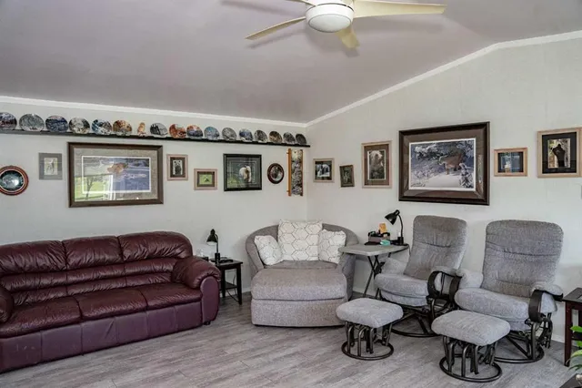 85027 Highway 688, Rural Northern Sunrise County 4