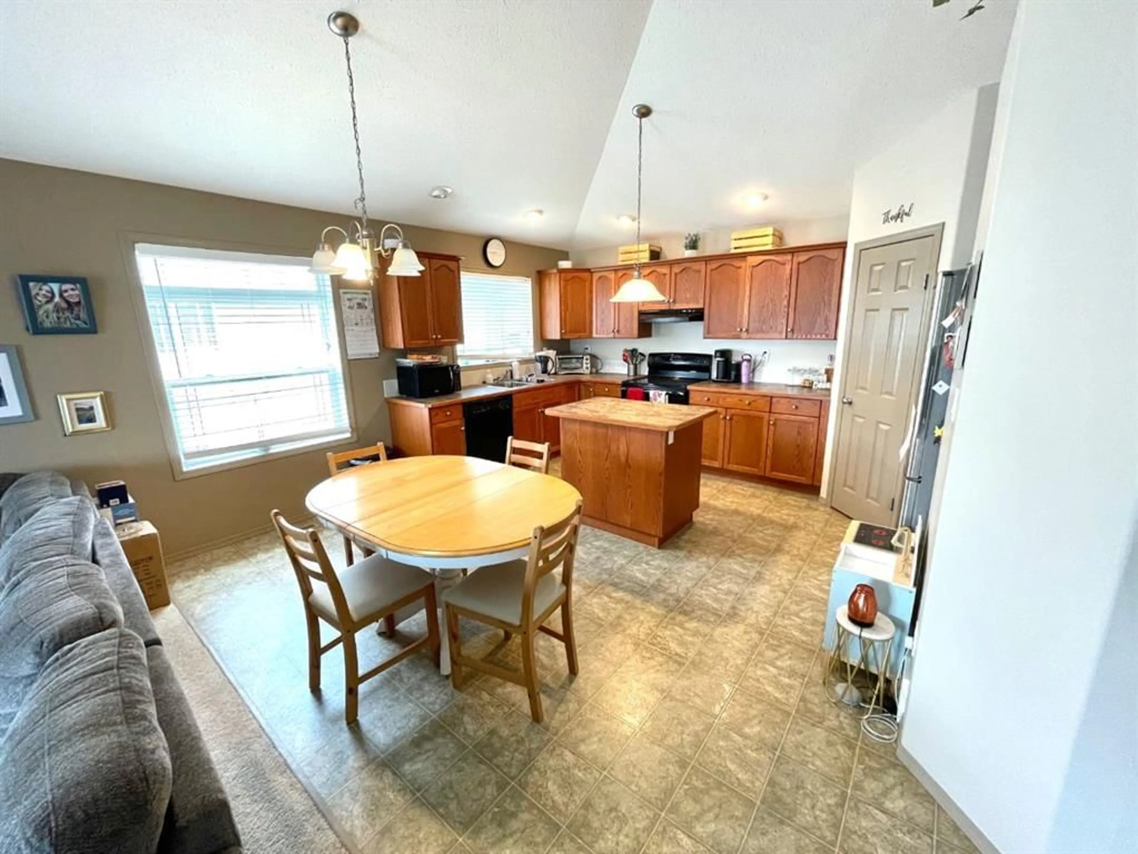 pillar/IMG-A2326370_5.jpg