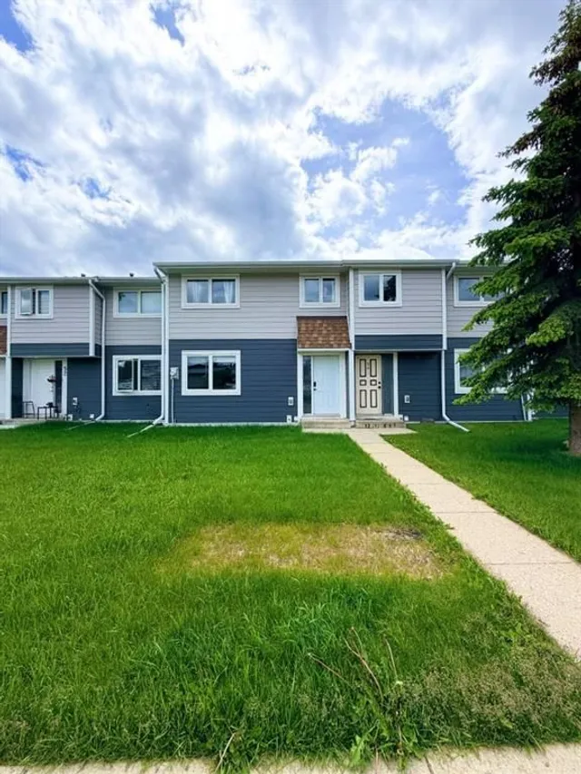 53 97 Ave, Grande Cache