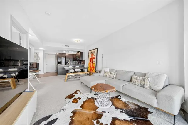 210 15 Ave #409, Calgary 5