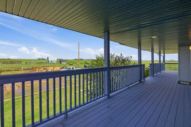 270127 Glenmore Trail, Rural Rocky View County 2