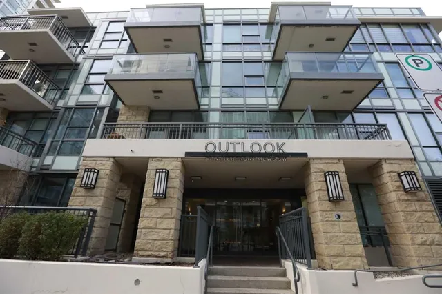51 Waterfront Mews #304, Calgary 2
