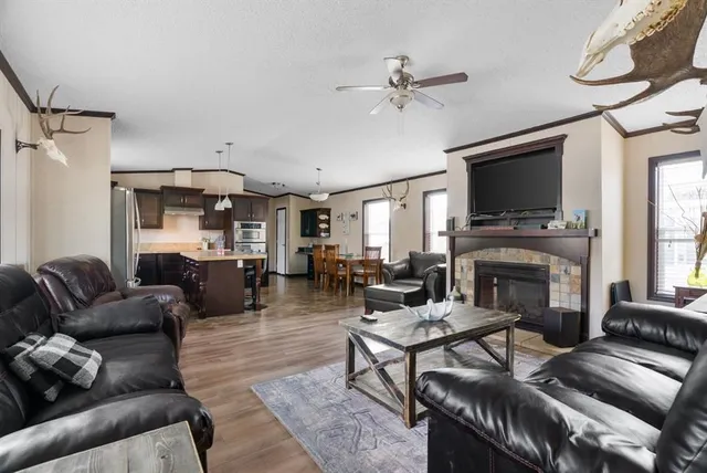 360 GRENFELL Cres, Fort McMurray 3
