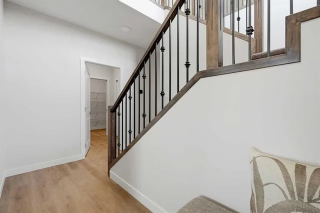 7 Verdure Gate, Calgary 3