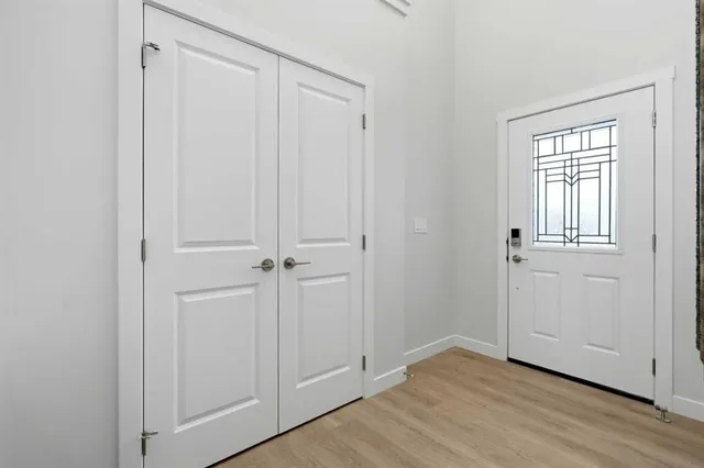 7 Verdure Gate, Calgary 5