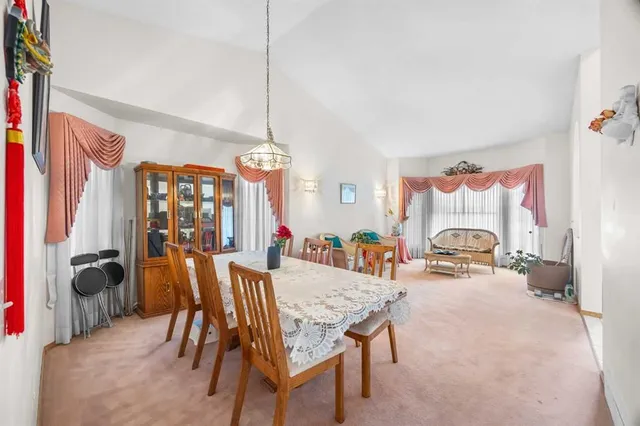 107 Hampshire Close, Calgary 2
