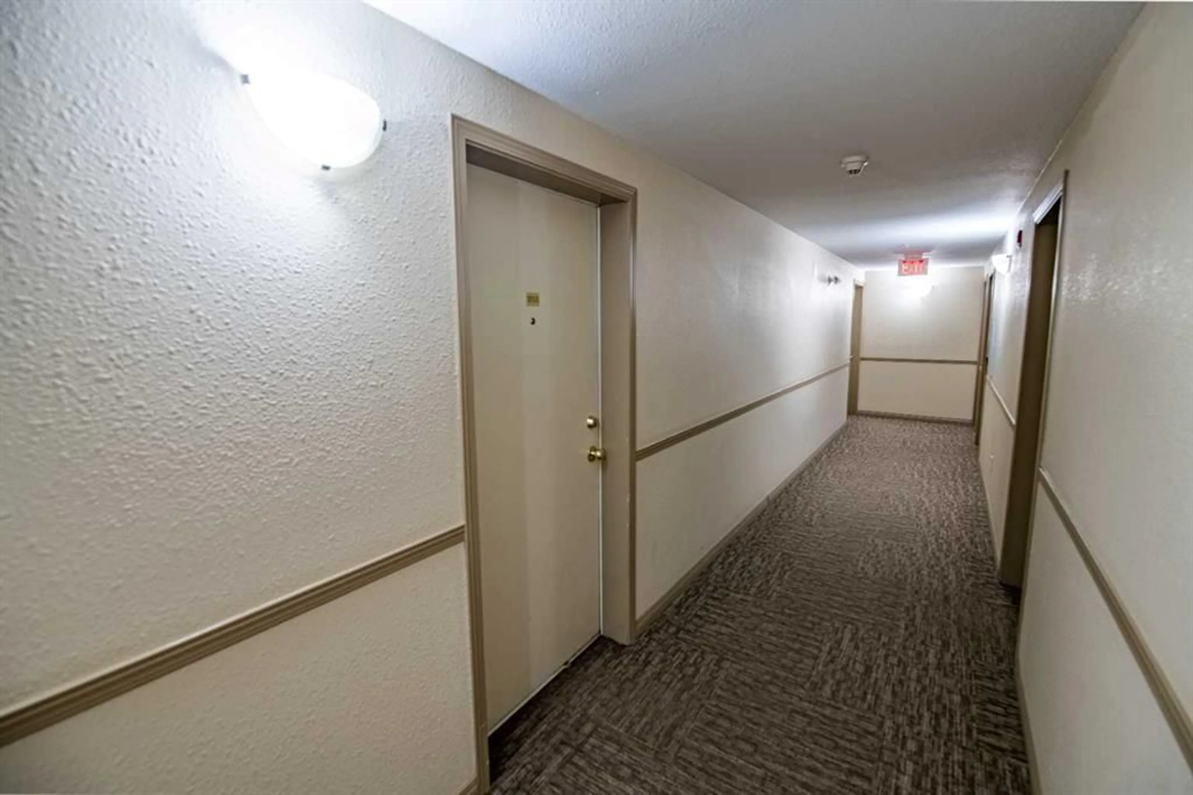 pillar/IMG-A2327030_3.jpg