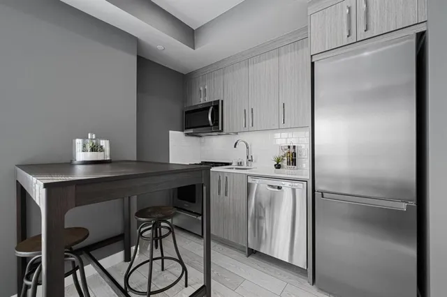 110 18A St #440, Calgary 2