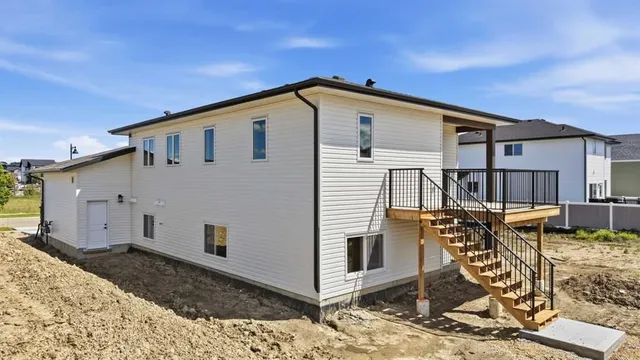 46 Tagish Ave, Red Deer 5