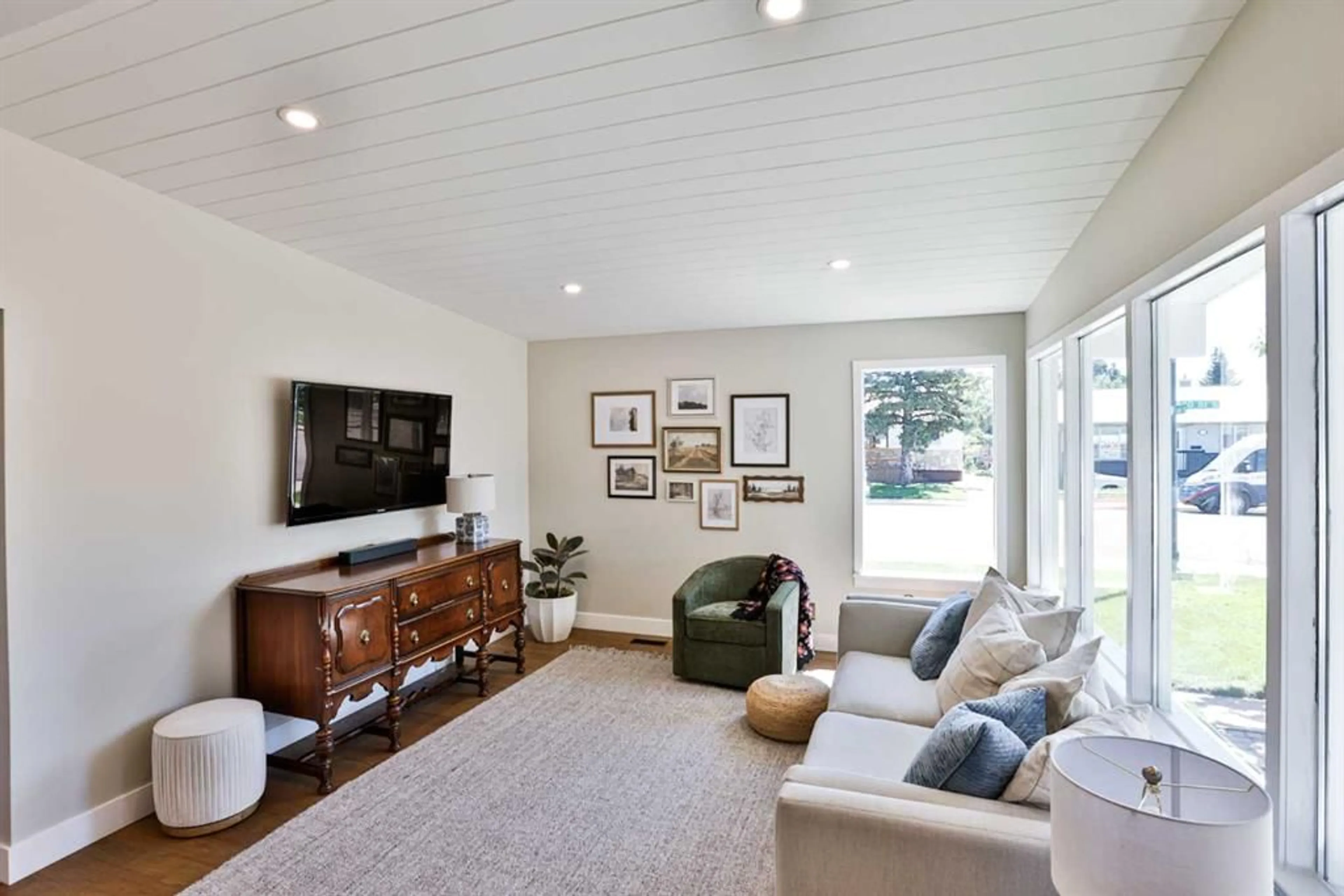 pillar/IMG-A2327183_4.jpg