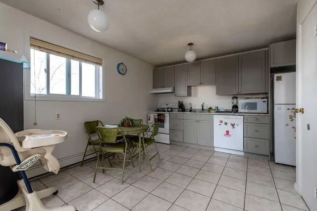 3007 57A Ave #109B, Lloydminster 5