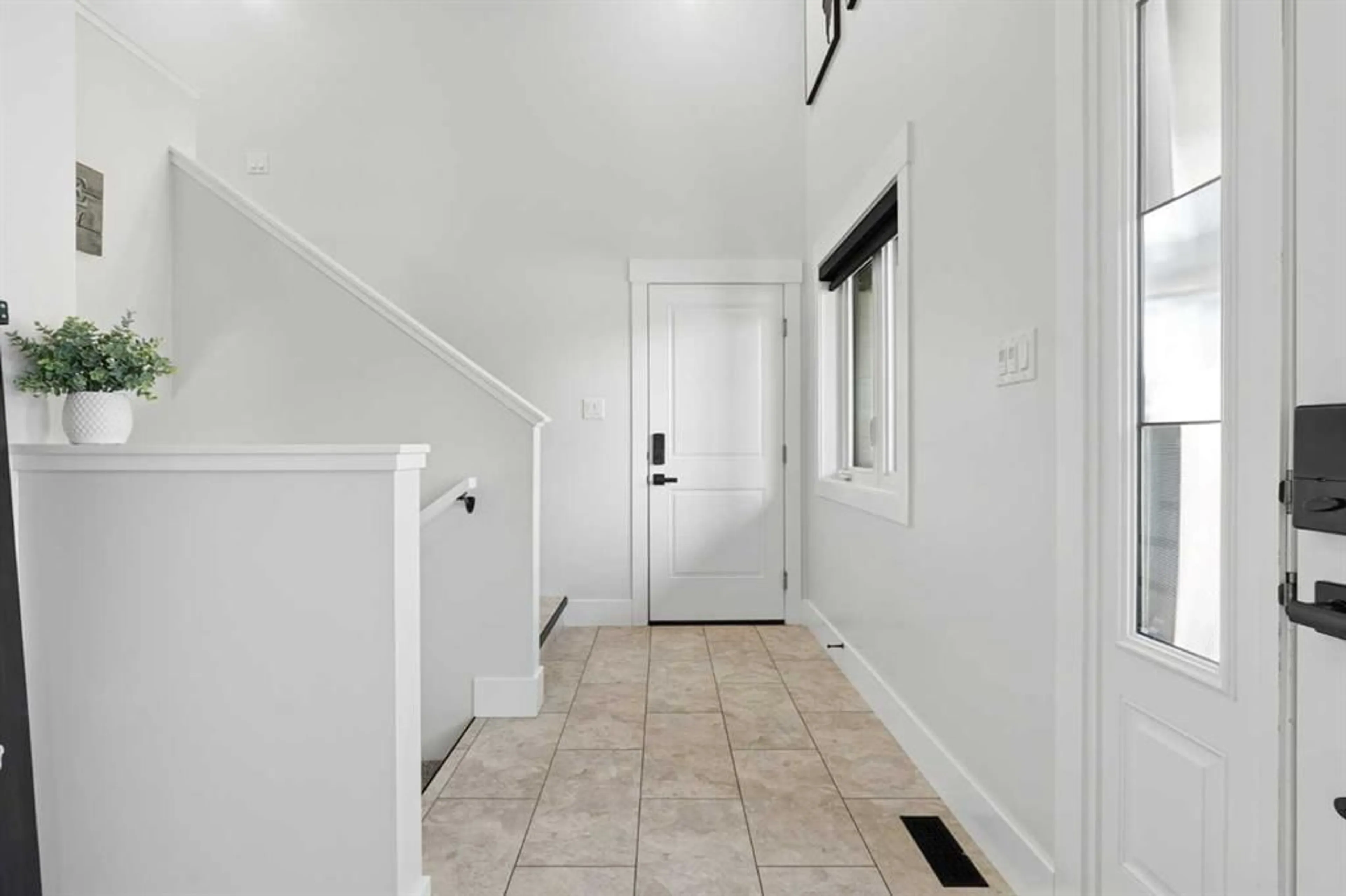pillar/IMG-A2327244_3.jpg